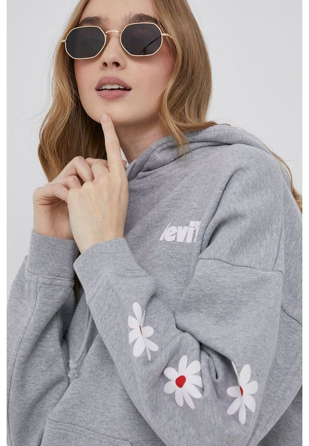 Levi's® - Levi's bluza bawełniana damska kolor szary z kapturem melanżowa. Okazja: na spotkanie biznesowe. Typ kołnierza: kaptur. Kolor: szary. Materiał: bawełna. Długość rękawa: długi rękaw. Długość: długie. Wzór: melanż. Styl: biznesowy