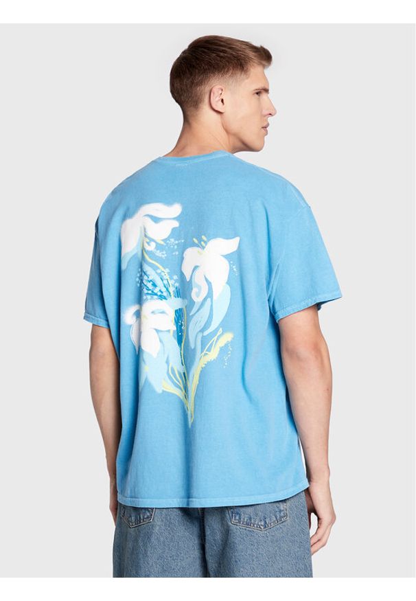 BDG Urban Outfitters T-Shirt 75326181 Błękitny Oversize. Kolor: niebieski. Materiał: bawełna