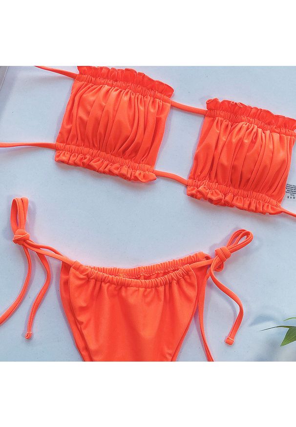 Intica - Bikini bandeau z regulowanymi ramiączkami na lato Jozien. Materiał: materiał