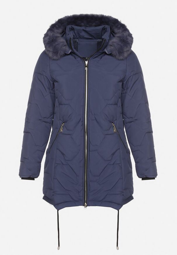 Born2be - Niebieska Klasyczna Kurtka z Pikowanymi Przeszyciami i Kapturem z Futerkiem Raffisa. Okazja: na co dzień. Kolekcja: plus size. Kolor: niebieski. Materiał: futro. Styl: klasyczny