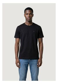 Tommy Jeans T-Shirt DM0DM22504 Czarny Casual Fit. Okazja: na co dzień. Kolor: czarny. Styl: casual