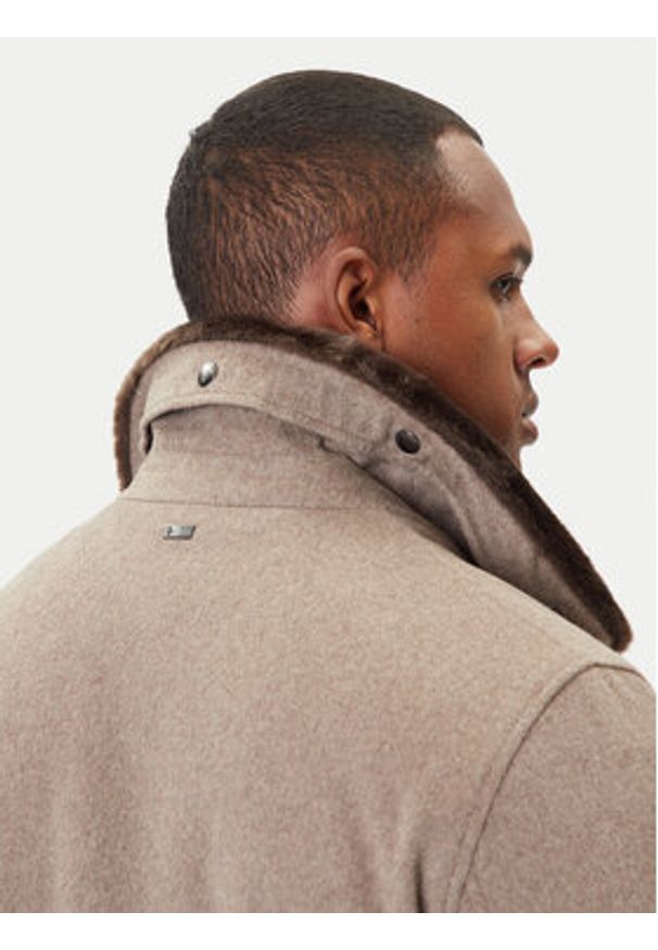 Bugatti Kurtka przejściowa 872796 81040 Beżowy Regular Fit. Kolor: beżowy. Materiał: syntetyk