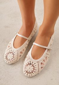 Renee - Beżowe Boho Balerinki VICES w Stylu Mary Jane z Ażurową Cholewką Lainia. Okazja: na co dzień. Zapięcie: pasek. Kolor: beżowy. Szerokość cholewki: normalna. Wzór: ażurowy. Sezon: wiosna, lato. Styl: boho #3