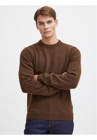 Casual Friday Sweter 20503970 Brązowy Regular Fit. Okazja: na co dzień. Kolor: brązowy. Materiał: wełna. Styl: casual