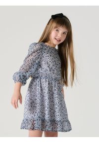 Sinsay - Sukienka w kwiaty z delikatną falbaną - wielobarwny. Wzór: kwiaty