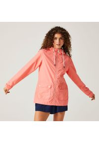 Regatta - Wodoodporna kurtka damska Bayletta. Kolor: różowy. Materiał: tkanina. Sport: turystyka piesza #1