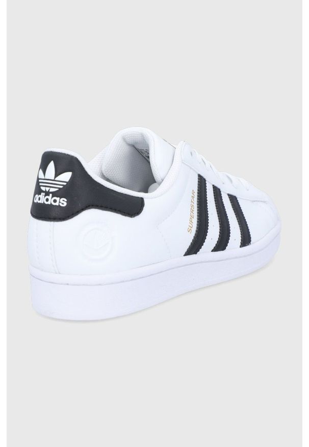 adidas Originals - Buty Superstar Vegan. Nosek buta: okrągły. Zapięcie: sznurówki. Kolor: biały. Materiał: guma. Model: Adidas Superstar