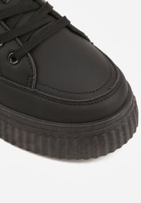 Renee - Czarne Sneakersy na Tłoczonej Platformie Zeaninia. Okazja: na co dzień. Kolor: czarny. Materiał: jeans. Obcas: na platformie #6
