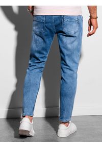 Ombre Clothing - Spodnie męskie jeansowe ze ściągaczem CARROT FIT P1057 - jasnoniebieskie - XL. Kolor: niebieski. Materiał: jeans, bawełna, elastan. Styl: klasyczny #4