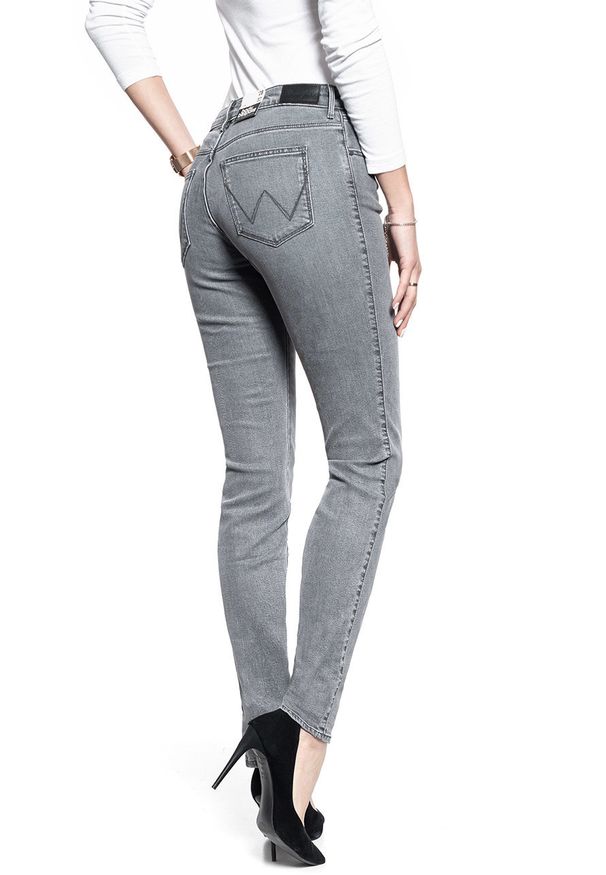 Wrangler - SPODNIE DAMSKIE WRANGLER SLIM SOFT ASH W28LJW10V 112128400