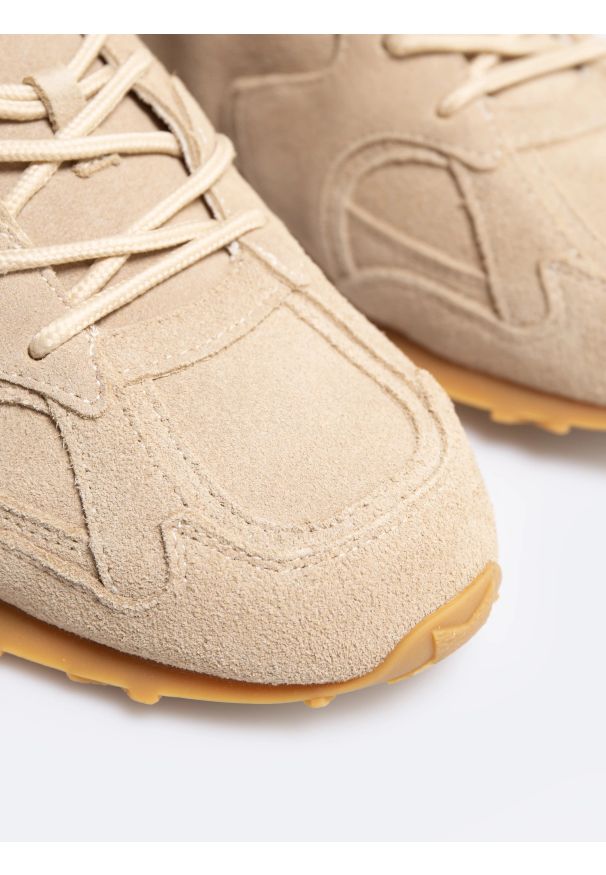 Big-Star - Sneakersy damskie ze skóry naturalnej zamszowej beżowe RR274819 801. Okazja: na co dzień. Kolor: beżowy. Materiał: zamsz, skóra