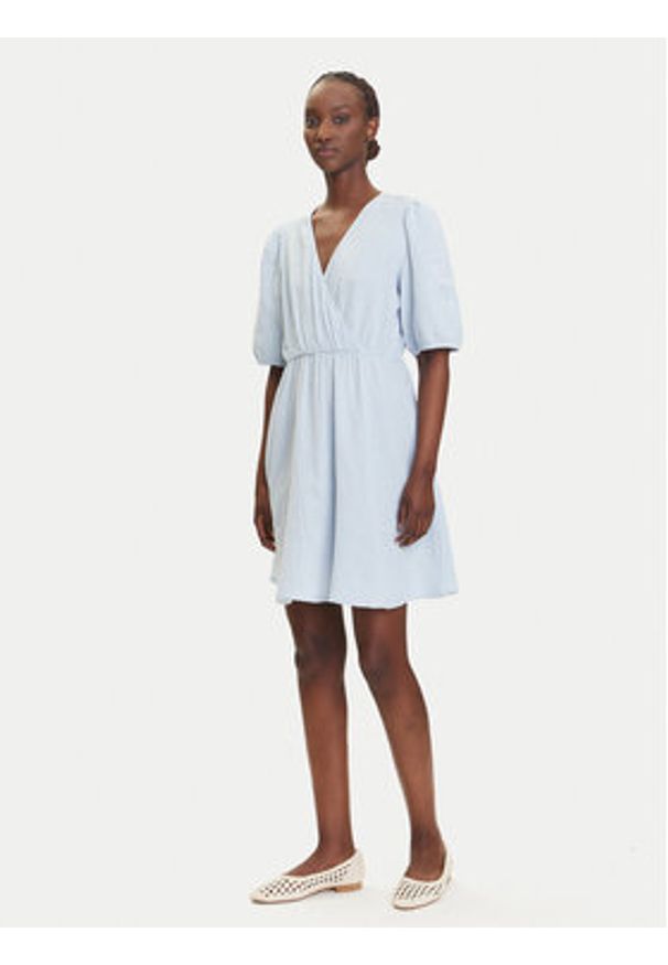 Pieces Sukienka letnia Sastina 17156475 Błękitny Regular Fit. Kolor: niebieski. Materiał: bawełna. Sezon: lato