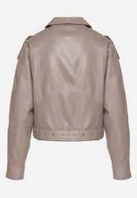 Born2be - Ciemnobeżowa Kurtka Ramoneska z Klamrami Sesariah. Okazja: na co dzień. Kolor: beżowy. Materiał: jeans. Długość rękawa: krótki rękaw. Długość: krótkie. Sezon: wiosna. Styl: casual, rockowy, elegancki #4