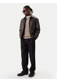 Guess Kurtka z imitacji skóry M6RL0A WJ260 Brązowy Regular Fit. Kolor: brązowy. Materiał: skóra #6