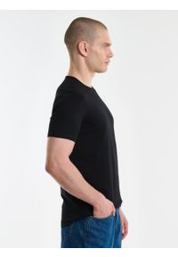 Big-Star - Koszulka męska z krótkim rękawem czarna Classac 906. Kolor: czarny. Materiał: bawełna. Długość rękawa: krótki rękaw. Długość: krótkie. Wzór: gładki. Sezon: zima #5