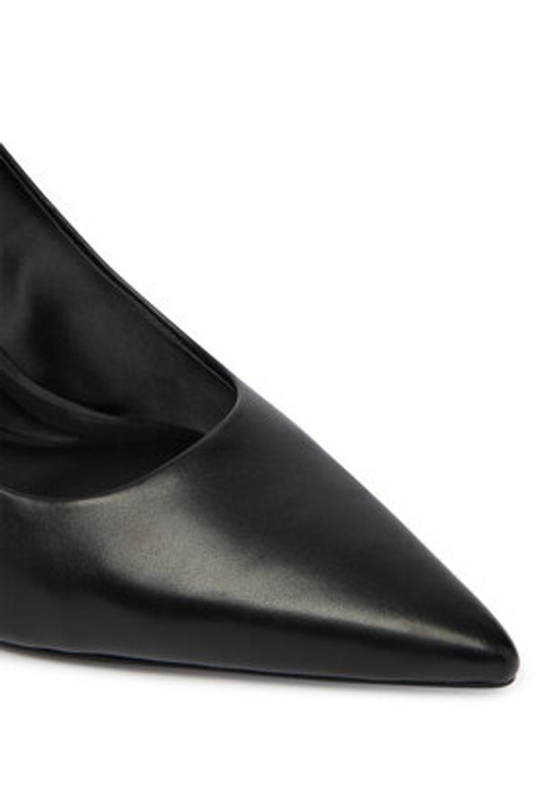 Calvin Klein Szpilki Ess Stiletto Hdw Chain Lth 90 HW0HW02718 Czarny. Kolor: czarny. Materiał: skóra. Obcas: na szpilce