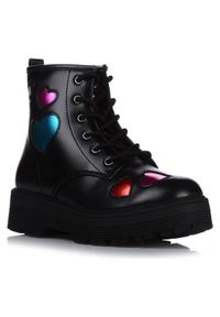 skechers - Buty do chodzenia dla dzieci Skechers Gravlen Hi Metalli. Okazja: na co dzień. Wysokość cholewki: za kostkę. Kolor: wielokolorowy. Materiał: syntetyk, materiał. Szerokość cholewki: normalna. Sport: turystyka piesza