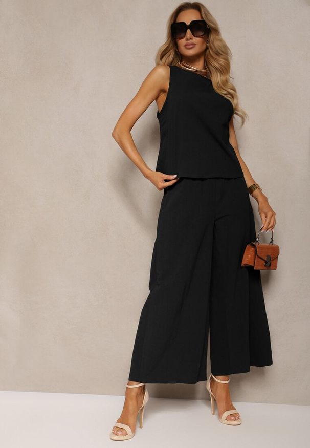 Renee - Czarny Komplet z Bawełny Spodnie Culottes i Luźny Top Tinelia. Kolor: czarny. Materiał: bawełna. Wzór: aplikacja