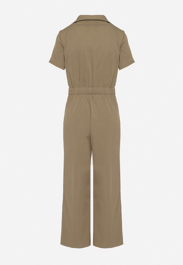 Born2be - Ciemnozielony Kombinezon na Krótki Rękaw z Kołnierzykiem i Szeroką Nogawką Jenanisela. Okazja: na co dzień. Kolor: zielony. Długość rękawa: krótki rękaw. Długość: krótkie. Styl: elegancki, casual