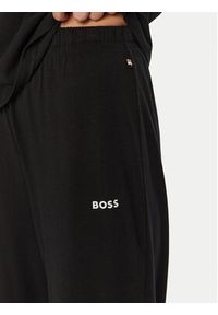 BOSS - Boss Piżama 50527206 Czarny Regular Fit. Kolor: czarny. Materiał: bawełna