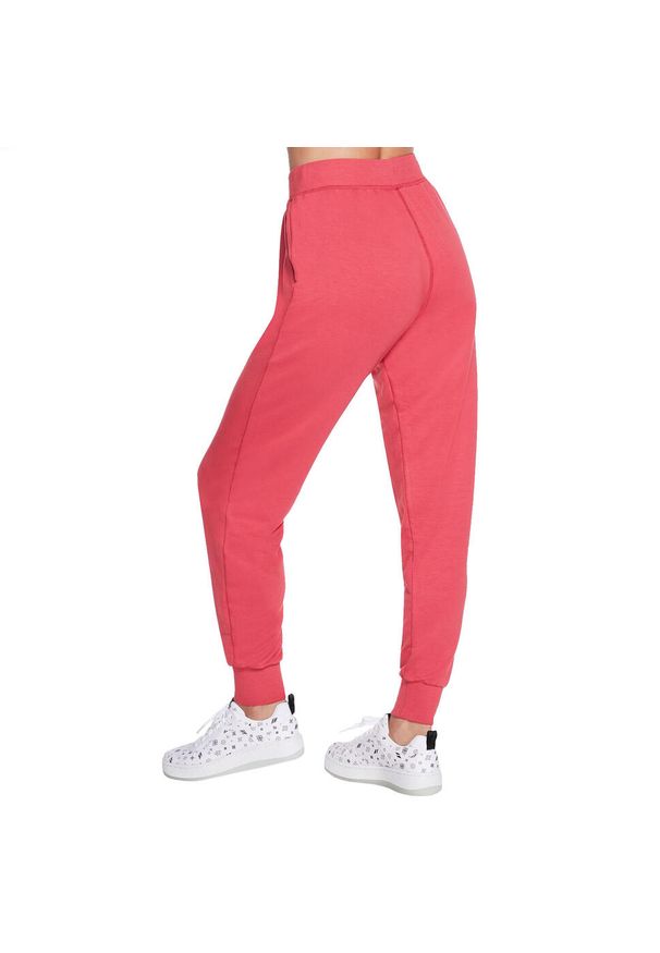 skechers - Spodnie sportowe damskie Skechers Skechluxe Restful Jogger Pant. Kolor: czerwony. Materiał: poliester, elastan