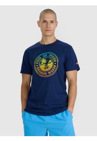 4f - 4F T-shirt regular z nadrukiem męski - granatowy XL. Okazja: na co dzień. Kolor: niebieski. Materiał: jersey, materiał, bawełna. Wzór: nadruk. Styl: sportowy, klasyczny, casual