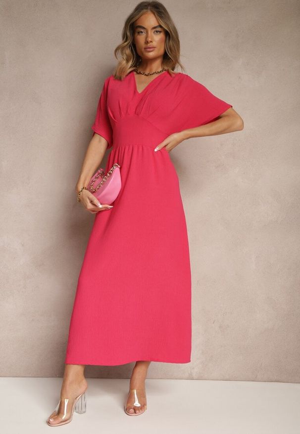 Renee - Fuksjowa Sukienka z Bawełną i Marszczoną Górą Filaviela. Okazja: na spacer, na co dzień. Typ kołnierza: dekolt w serek. Kolor: różowy. Materiał: bawełna. Długość rękawa: krótki rękaw. Sezon: lato. Styl: casual