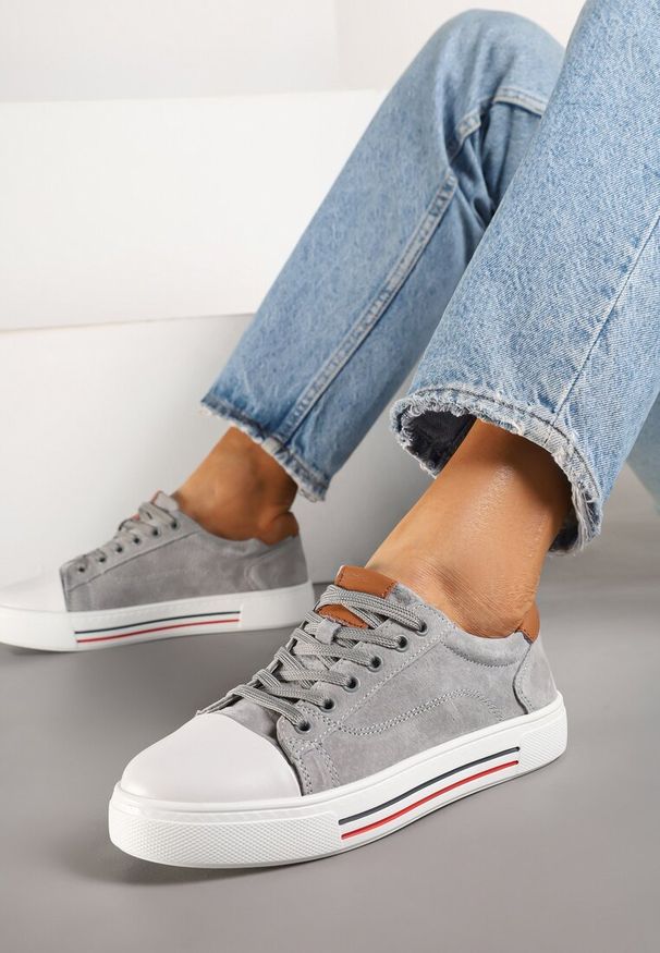 Born2be - Szare Skórzane Trampki na Płaskiej Podeszwie ze Skórzaną Wkładką i Kontrastowym Noskiem Helili. Kolor: szary. Materiał: skóra. Obcas: na płaskiej podeszwie