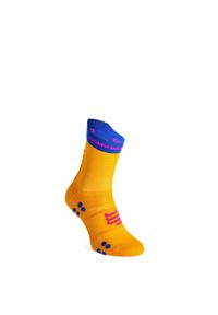 Skarpety biegowe Compressport Pro Racing Socks v4.0 Run High. Kolor: pomarańczowy. Sport: bieganie