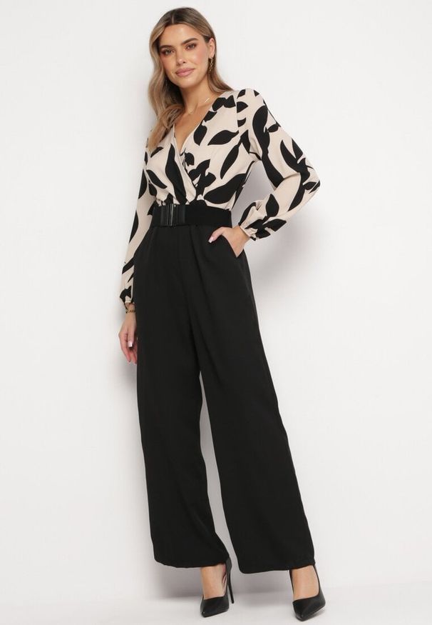 Born2be - Beżowo-Czarny Elegancki Kombinezon ze Wzorzystą Górą Szerokimi Nogawkami i Paskiem Grepia. Okazja: na co dzień. Kolor: czarny. Styl: elegancki