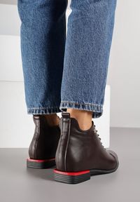 Born2be - Brązowe Botki Typu Trzewiki Vices Implie. Okazja: na co dzień. Kolor: brązowy. Materiał: jeans, skóra. Styl: klasyczny, casual, elegancki