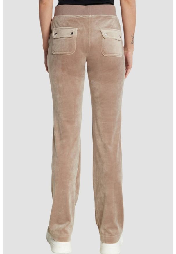 Juicy Couture - JUICY COUTURE Ciemno-beżowe damskie spodnie welurowe Del Ray Pocket Pant, Rozmiar M. Kolor: beżowy. Materiał: welur