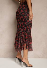 Renee - Czarno-Czerwona Dopasowana Spódnica z Ozdobną Falbaną Efravaria. Okazja: na spotkanie biznesowe, na co dzień. Kolor: czarny. Styl: casual, elegancki, biznesowy