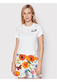 New Balance T-Shirt Essentials Super Bloom WT21561 Biały Slim Fit. Kolor: biały. Materiał: bawełna