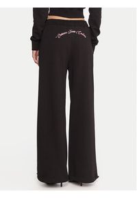 Versace Jeans Couture Spodnie dresowe 79HAAT05 CF01T Czarny Regular Fit. Kolor: czarny. Materiał: bawełna #4