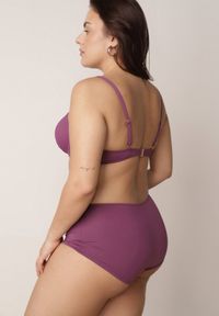 Born2be - Fioletowe Bikini z Ozdobnym Marszczeniem Biustonosz i Majtki Typu Bokserki Peiria. Kolor: fioletowy #3