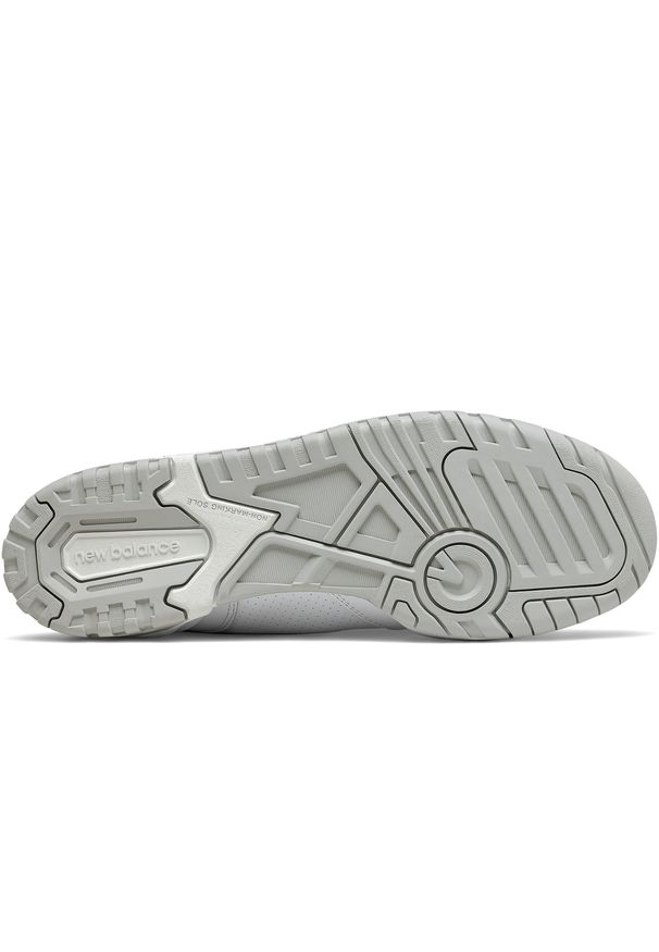 Buty unisex New Balance BB550PB1 – białe. Kolor: biały. Materiał: materiał, syntetyk, guma, skóra. Szerokość cholewki: normalna. Sport: koszykówka