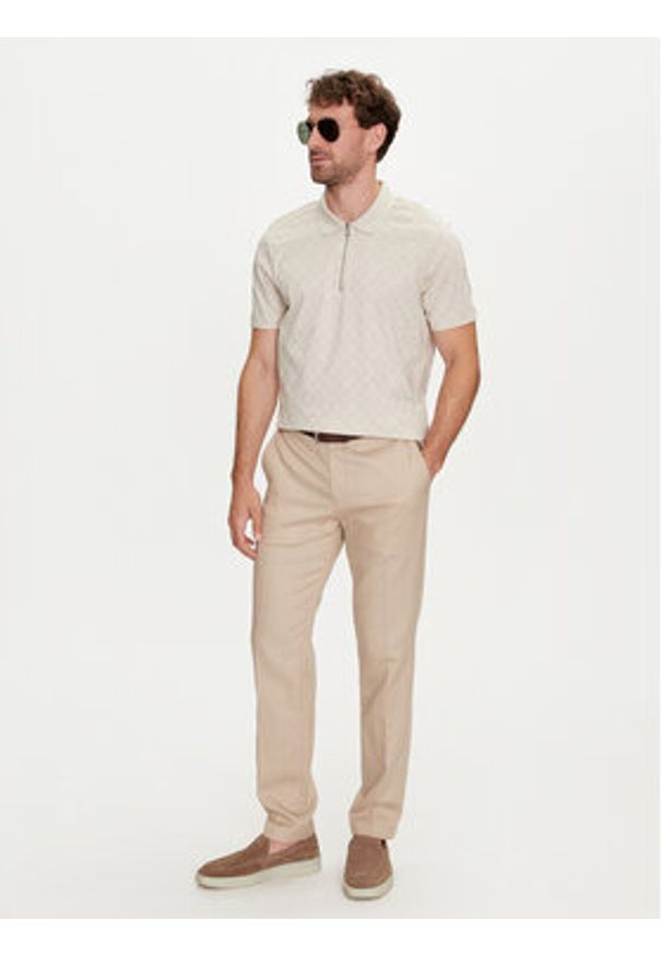 JOOP! Polo 17 JJ-16Benito 30044424 Beżowy Modern Fit. Typ kołnierza: polo. Kolor: beżowy. Materiał: bawełna