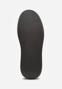 Renee - Czarne Sneakersy z Zamszu Naturalnego na Platformie ze Skórzaną Wkładką Rionelle. Okazja: na co dzień. Kolor: czarny. Materiał: zamsz, skóra. Obcas: na platformie #5