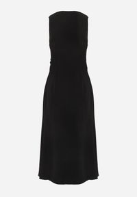 Born2be - Czarna Sukienka VICES Ozdobiona Aplikacją na Ramieniu Palleleora. Okazja: na wesele, na ślub cywilny. Kolor: czarny. Wzór: aplikacja. Typ sukienki: proste. Styl: elegancki #5