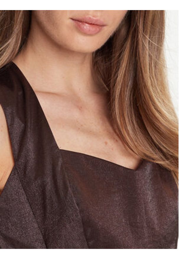 Rinascimento Sukienka koktajlowa CFC0125066003 Brązowy Regular Fit. Kolor: brązowy. Materiał: syntetyk. Styl: wizytowy