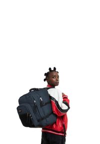 Plecak Eastpak Ultimate. Kolor: niebieski. Styl: casual #2