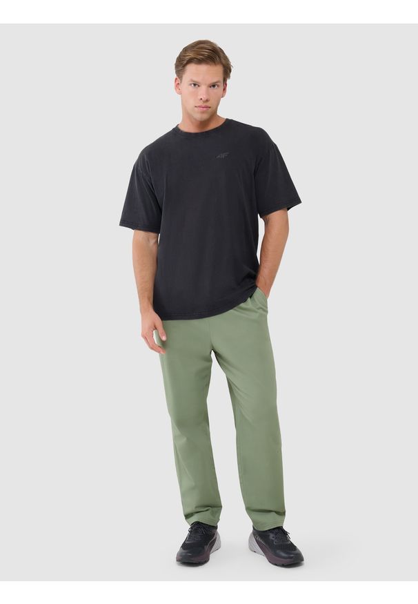 4f - 4F T-shirt oversize gładki męski - czarny S. Okazja: na co dzień. Kolor: czarny. Materiał: bawełna, jersey, dzianina. Długość rękawa: krótki rękaw. Długość: krótkie. Wzór: gładki. Styl: sportowy, klasyczny, casual