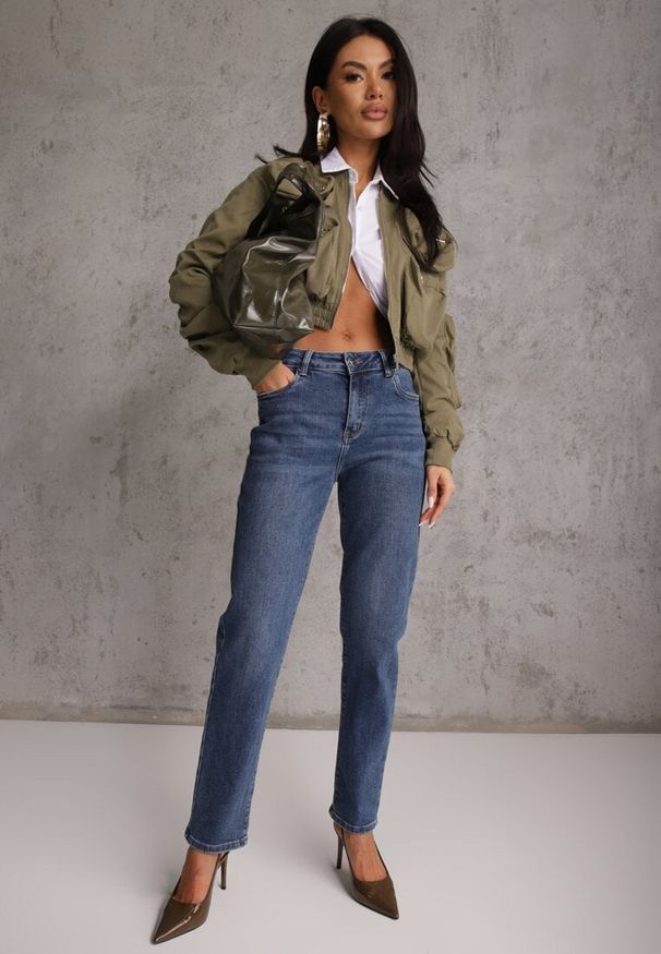 Renee - Granatowe Elastyczne Jeansy Mom Fit Regular Waist z Bawełną Ellestar. Kolor: niebieski. Styl: klasyczny