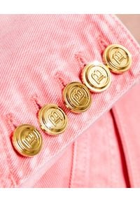 Balmain - BALMAIN - Jeansowa marynarka w kolorze różowym. Kolor: różowy, wielokolorowy, fioletowy. Materiał: jeans. Sezon: lato #4