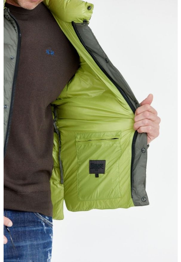 Blauer USA - BLAUER Ciemnozielona puchowa kurtka męska FLETCHER. Kolor: zielony. Materiał: puch