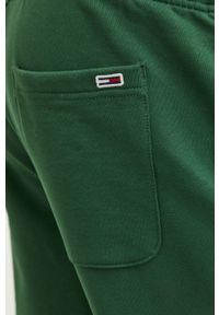 Tommy Jeans spodnie bawełniane kolor zielony gładkie. Kolor: zielony. Materiał: bawełna. Wzór: gładki #4
