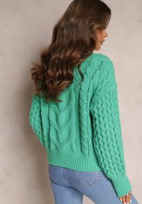 Renee - Zielony Wełniany Sweter w Warkoczykowy Splot Kestina. Kolor: zielony. Materiał: wełna. Wzór: ze splotem. Styl: klasyczny #3