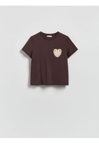 Reserved - T-shirt z haftowaną aplikacją - ciemnobrązowy. Kolor: brązowy. Materiał: bawełna, dzianina. Wzór: aplikacja, haft