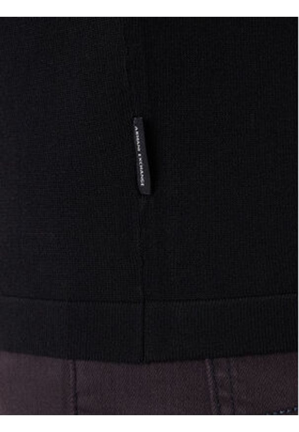 Armani Exchange Sweter XM001924 AF18947 UC001 Czarny Slim Fit. Kolor: czarny. Materiał: wiskoza